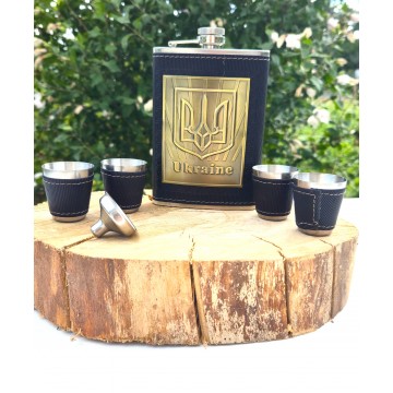  Подарунковий набір для чоловіків "Патріотична фляга з рюмками Україна"