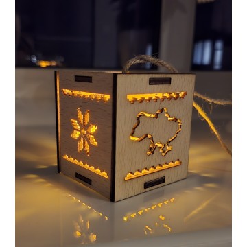 Патріотичний новорічний кубик прикраса. 