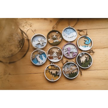 Новорічні дерев’яні 3D прикраси — набір з 10 шарових іграшок для ялинки